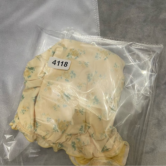 New! Frankie’s bikinis x gigi hadid arabelle honeysuckle bottoms 24118 - Picture 9 of 12